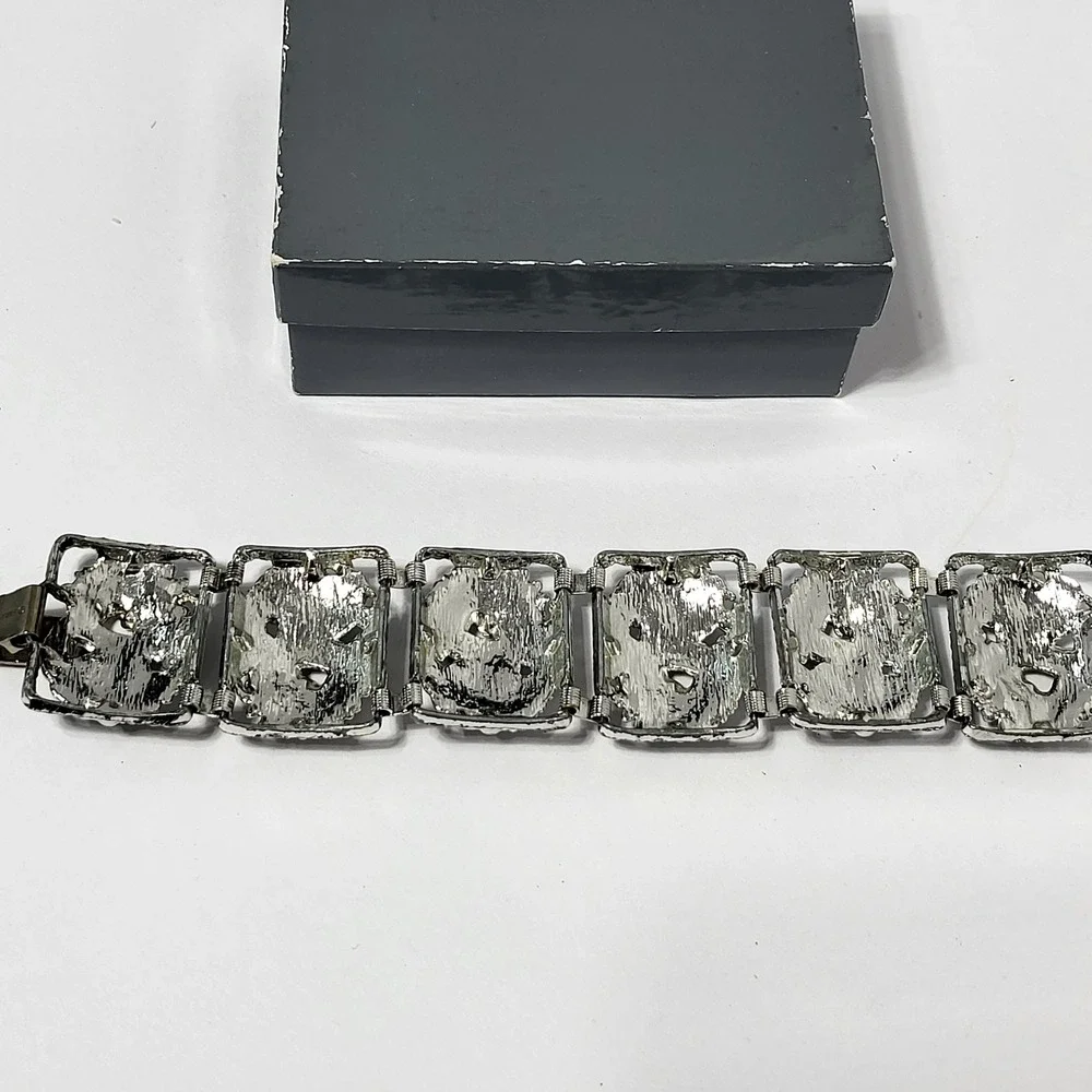 Vintage Sarah Coventry Silver Tone Floral Panel Bracelet Wide Hinged Link Ornate